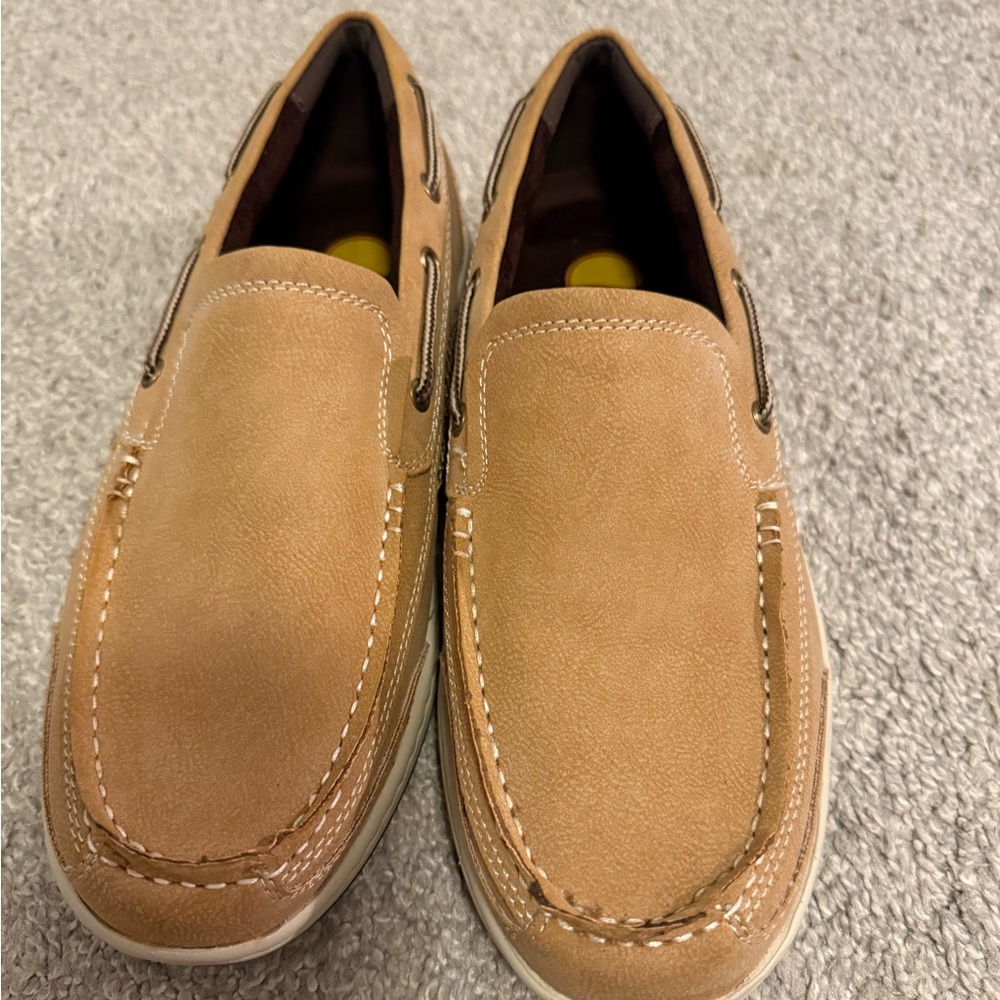 Men’s dress shoes